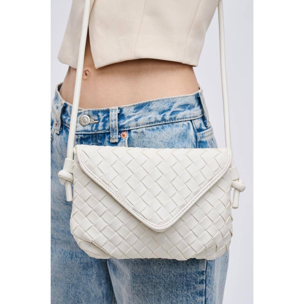 Kylo Woven Crossbody: Oatmilk