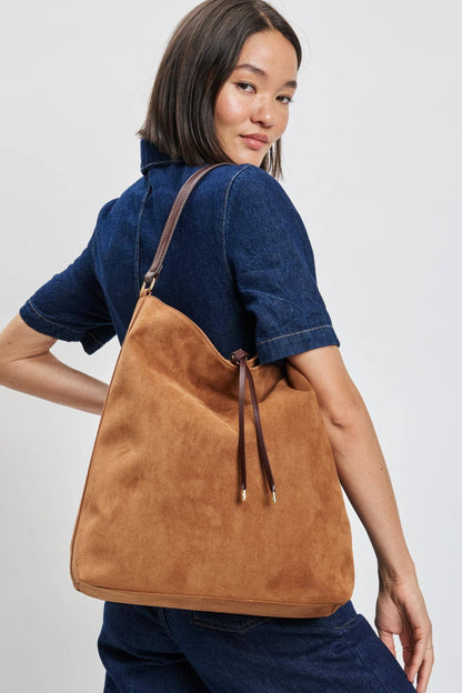 Felicity Hobo