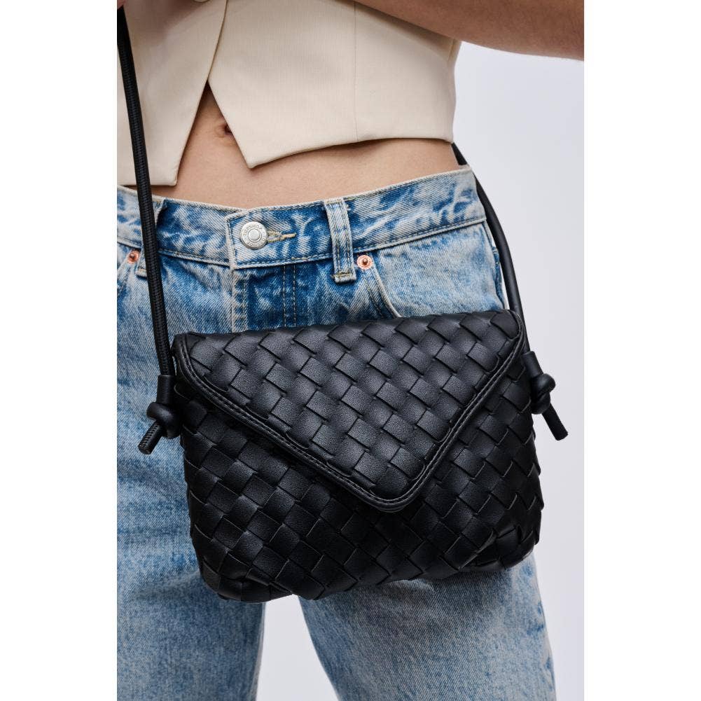 Kylo Woven Crossbody: Oatmilk