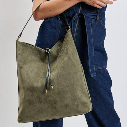 Felicity Hobo