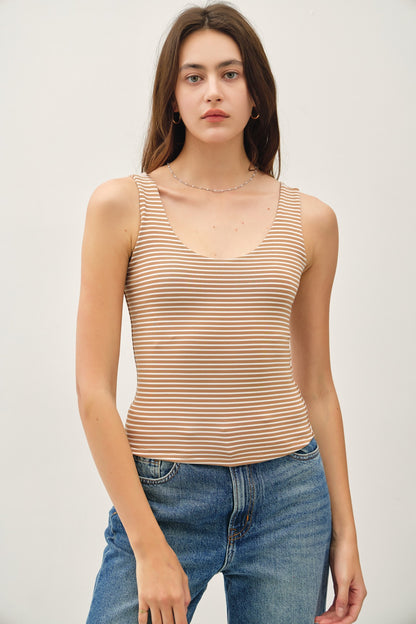 Mia Top in Mocha