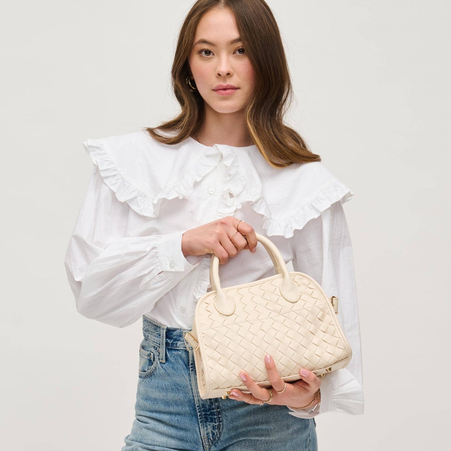 Kristie Woven Crossbody: Chocolate