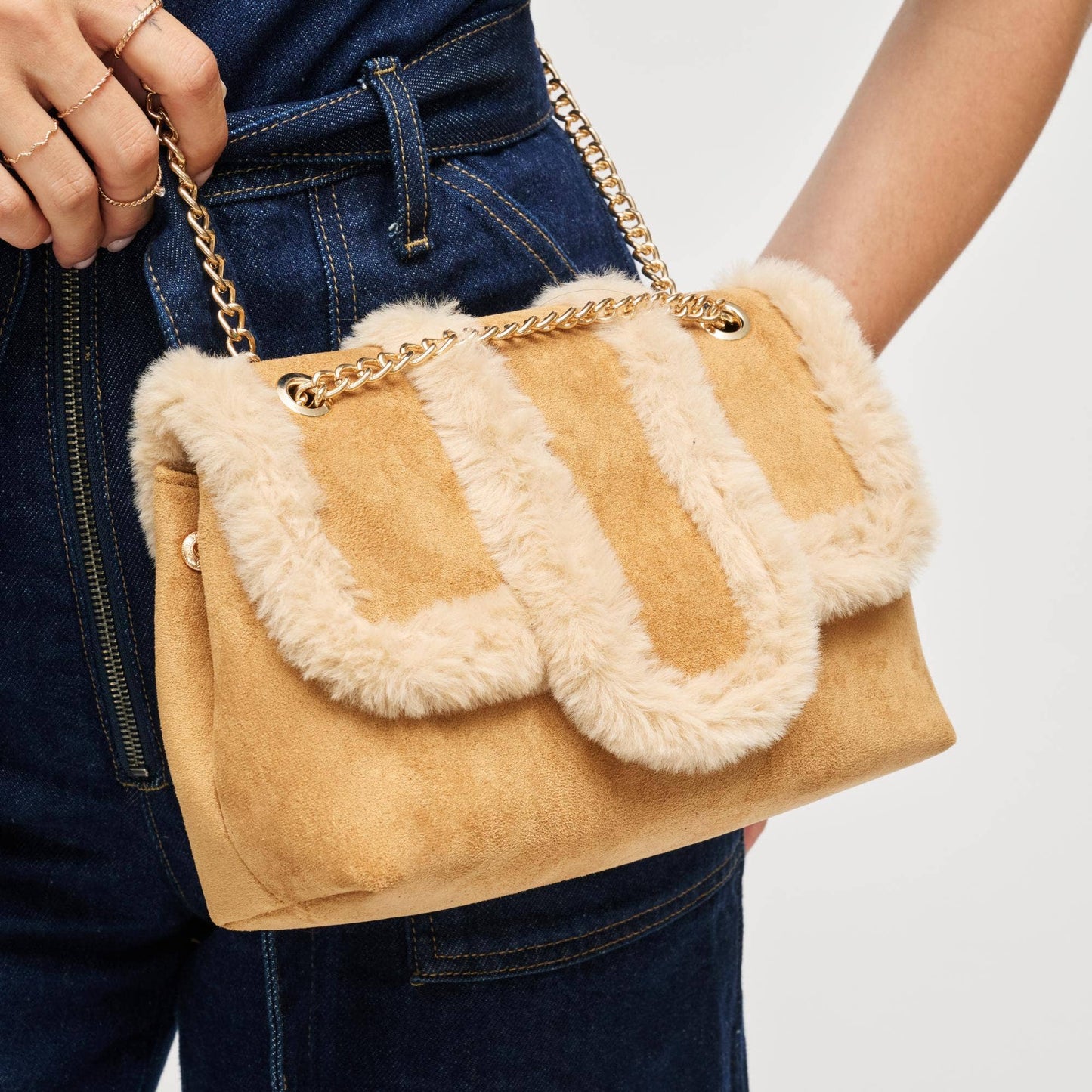Tori Crossbody: Tan