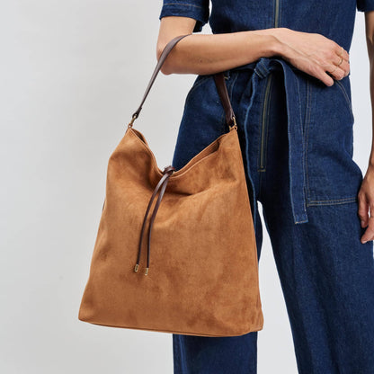 Felicity Hobo